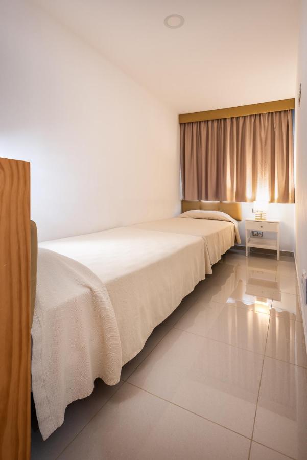 Las Palmeras Apartament *